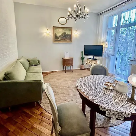 Apartment Locus Vietoris *