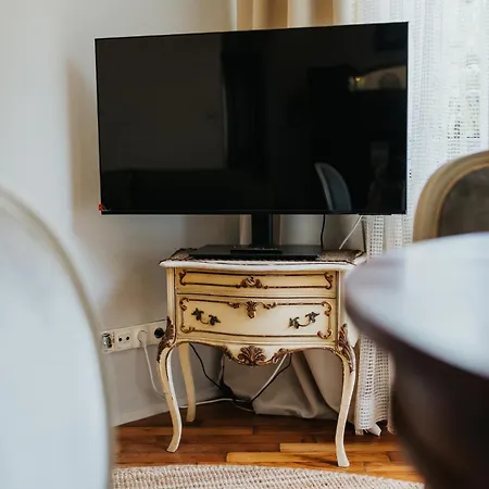 Locus Vietoris شقة كراكوفيا